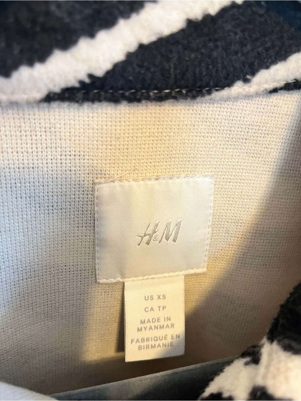 H&M Oversized Jacket - Picture 3 of 4